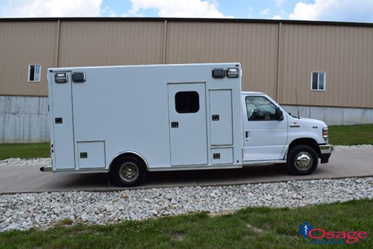 Type III – Ford E450 Ambulance Remount