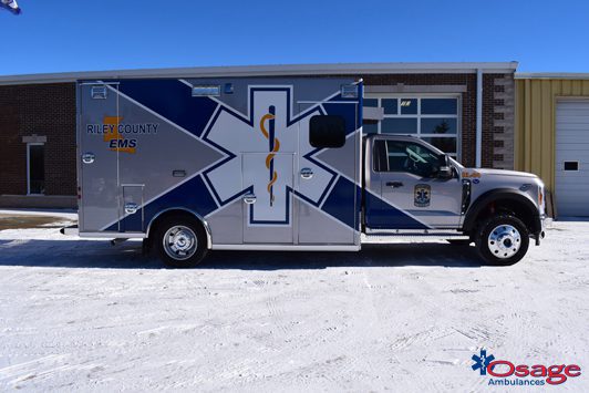 Type I Super Warrior – Ford F550 Ambulance