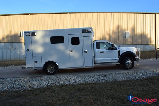 Type I – Ford F550 Ambulance Remount