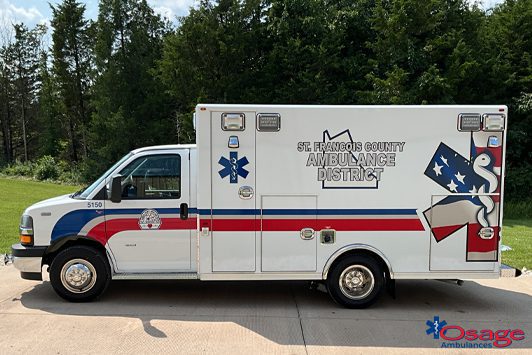 Type III – Chevrolet G3500 Ambulance Remount