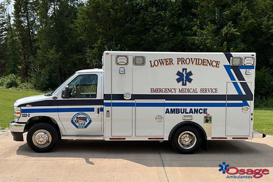Type III – Ford E350 Ambulance Remount