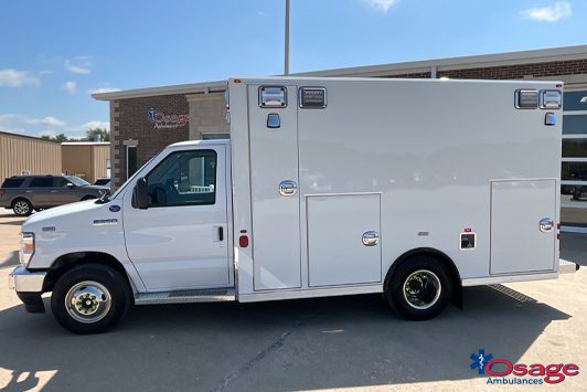 Type III Warrior – Ford E350 Ambulance