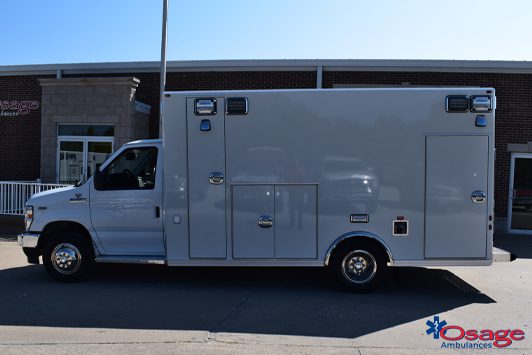 Type III Super Warrior – Ford E450 Ambulance