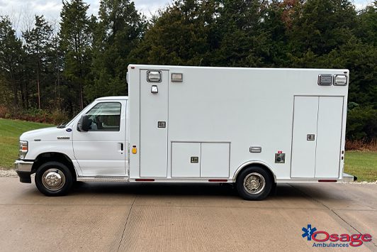 Type III – Ford E450 Remount Ambulance