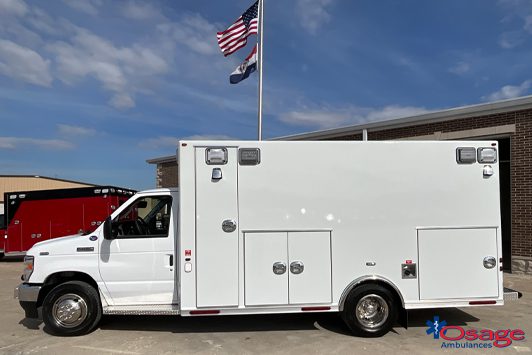 Type III Super Warrior – Ford E450 Ambulance