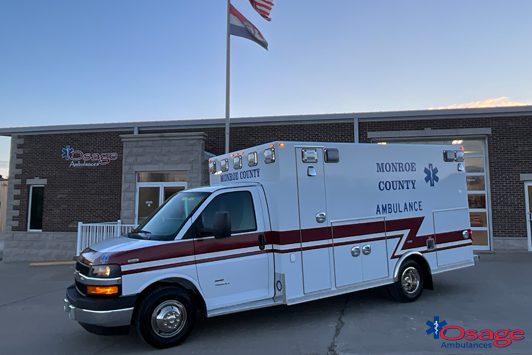 Type III Super Warrior – Chevy G4500 Ambulance