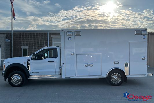 Type I Super Warrior – Ford F550 Ambulance