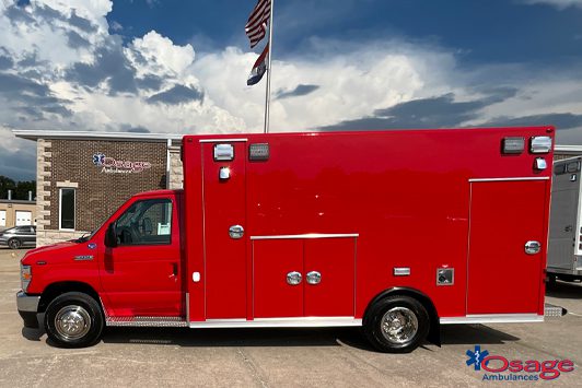 Type III Super Warrior – Ford E450 Ambulance